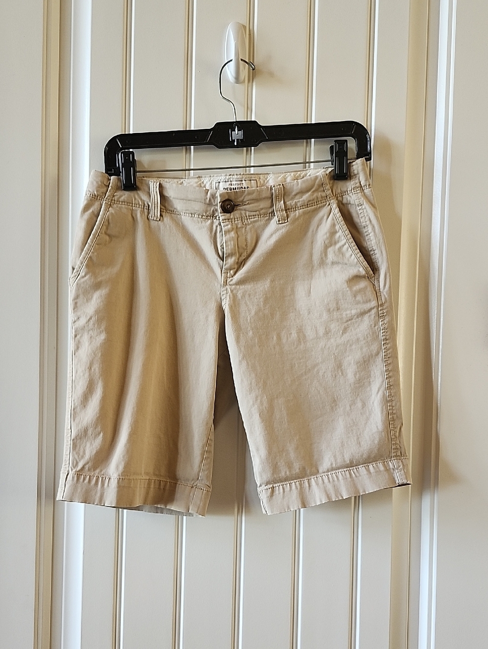Classic Women's Casual Khaki Shorts